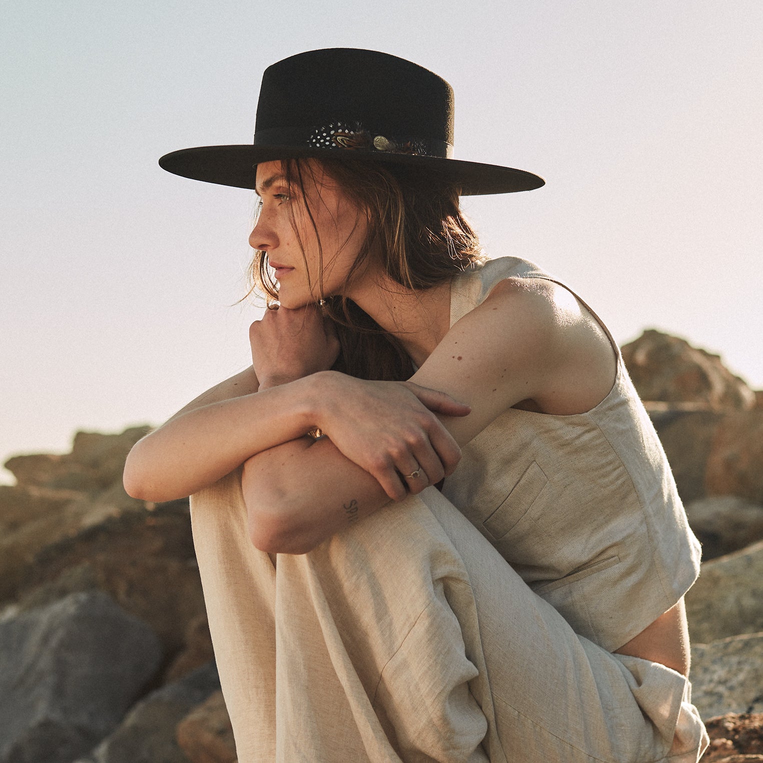 MIDTOWN WIDE FLAT BRIM HAT - Image 2